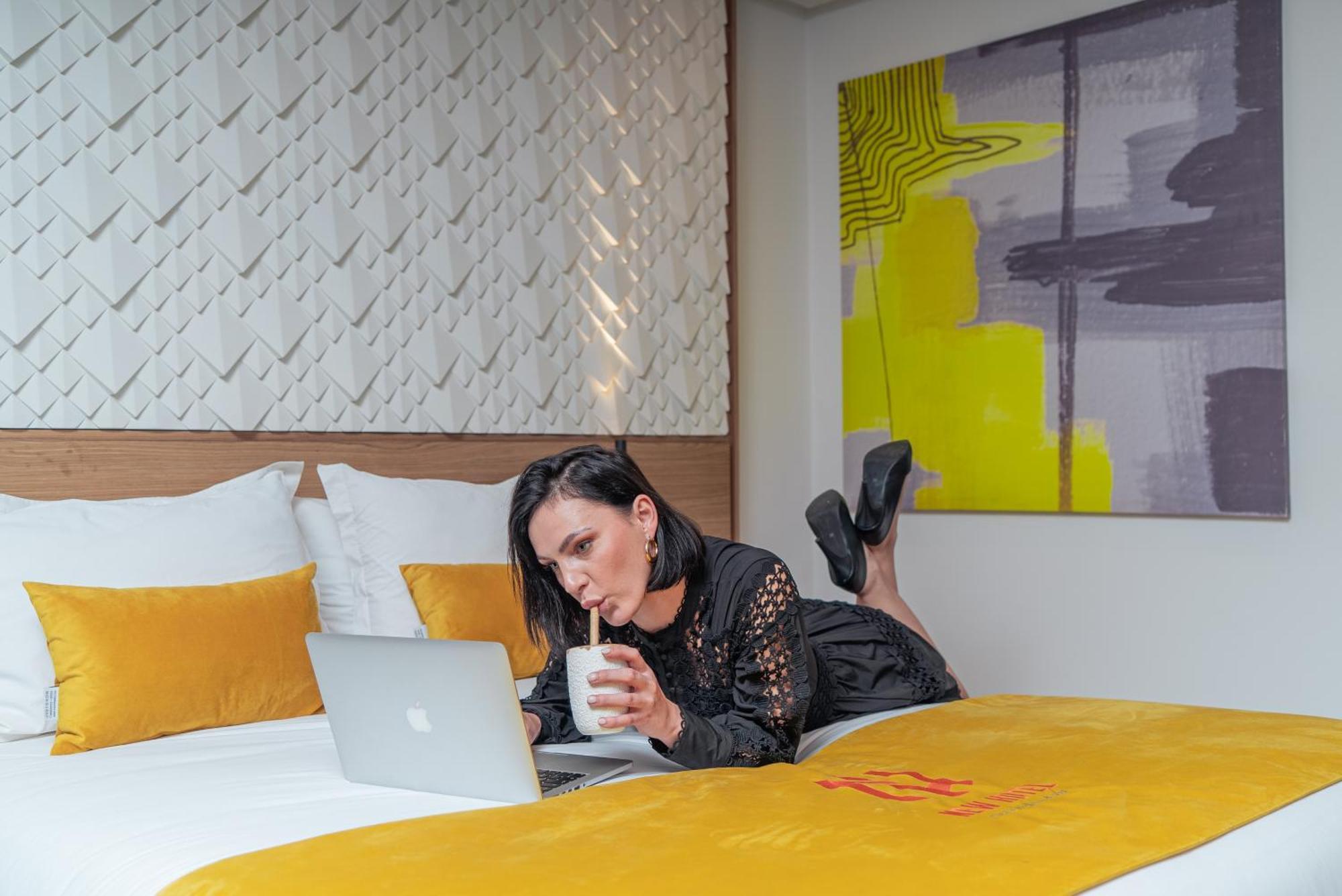New Hotel Piscine Wellness & Spa Kazablanka Dış mekan fotoğraf